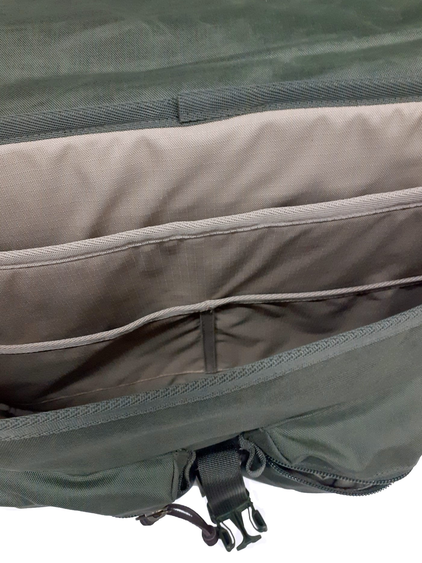 Filson FMBAG0063 Surveyor Messenger Bag